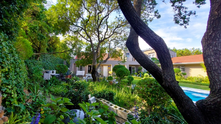 9 Bedroom Property for Sale in Montclair Western Cape